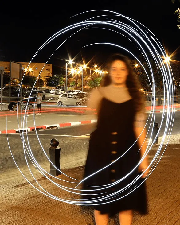 תרגול ציורי אור בקורס צילום למתחילים במודיעין
